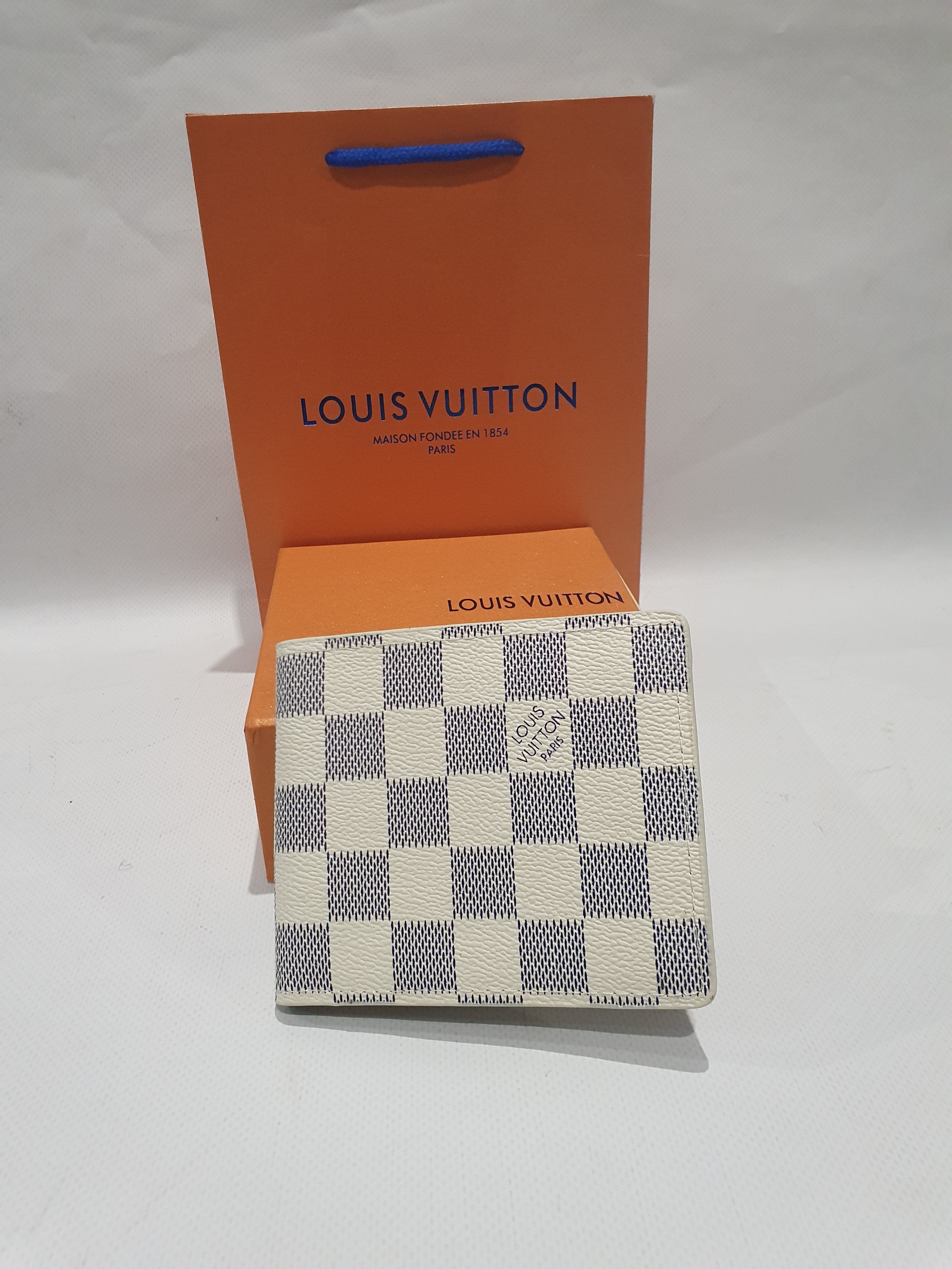 Louis Vuitton Wallet (Men)