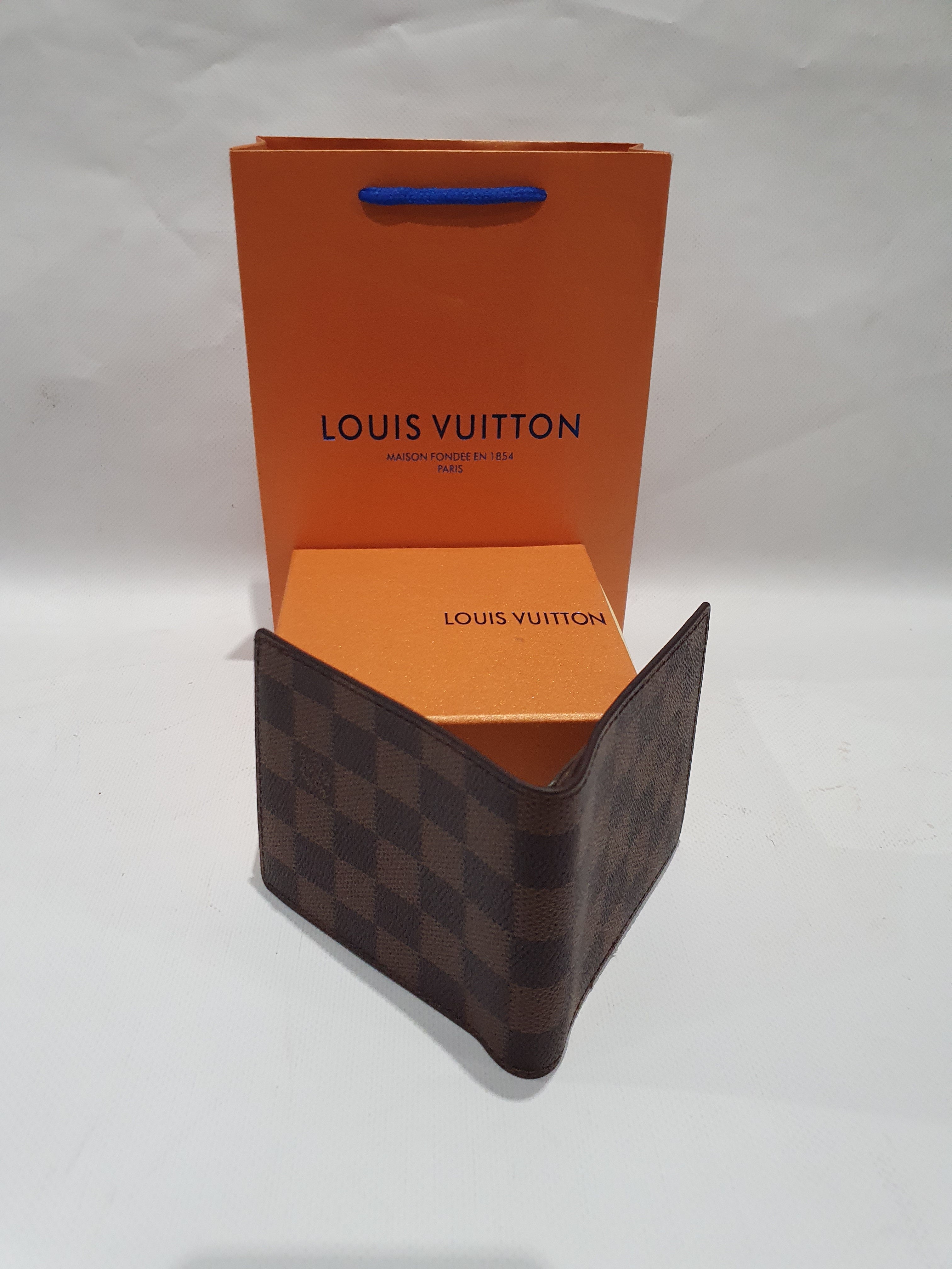 Louis Vuitton Wallet (Men)