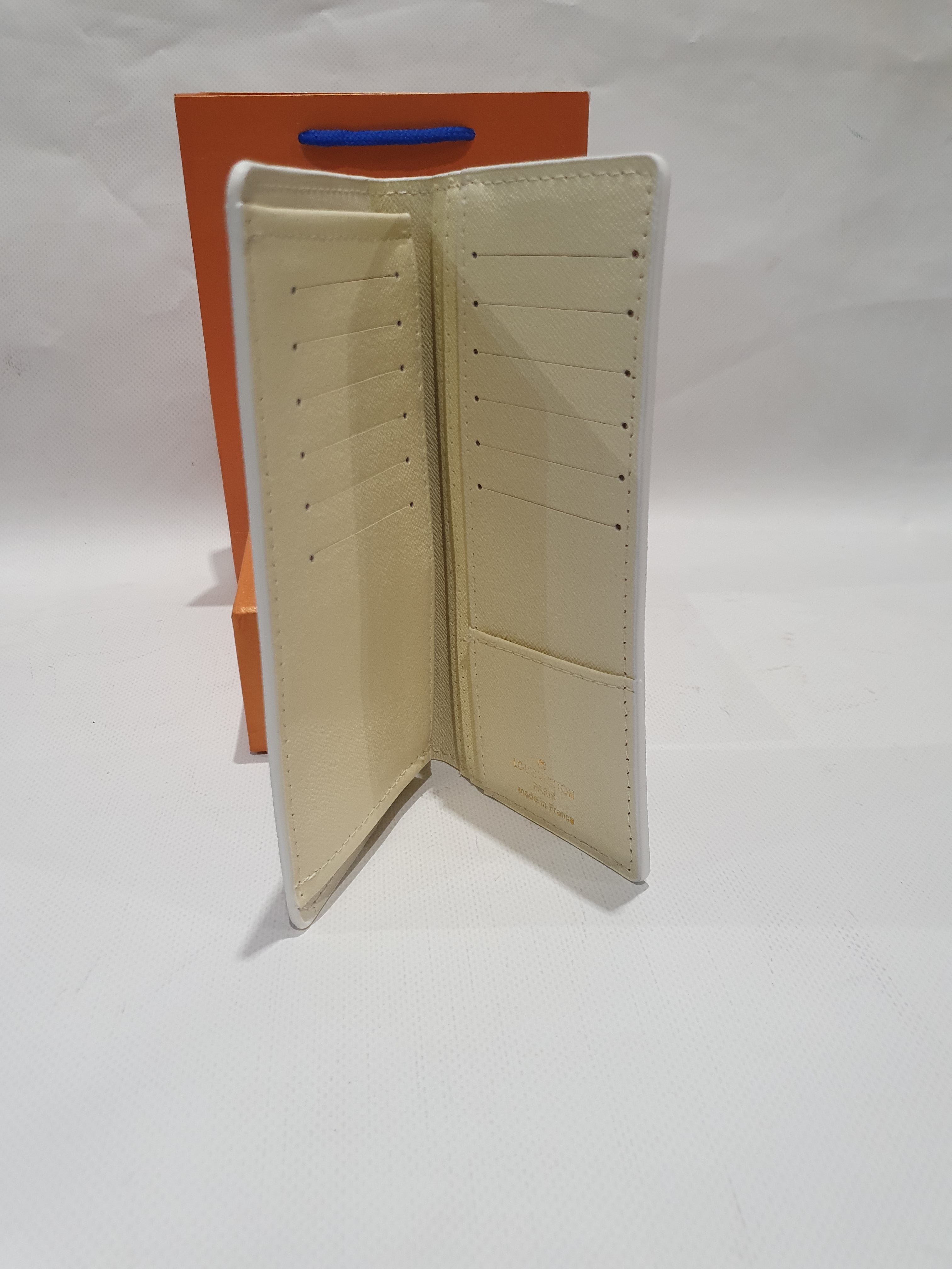 Louis Vuitton Wallet / Card Holder unisex