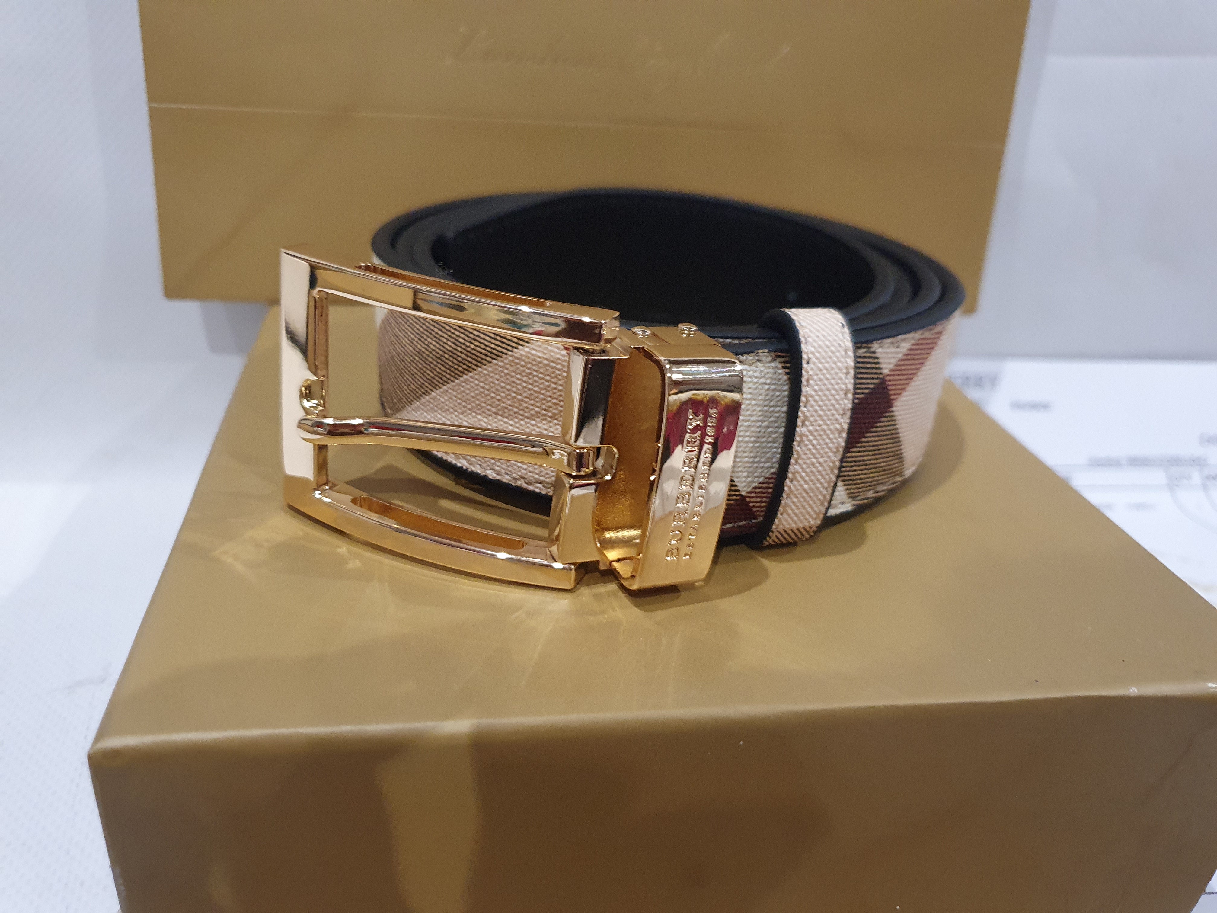 Burberry belt