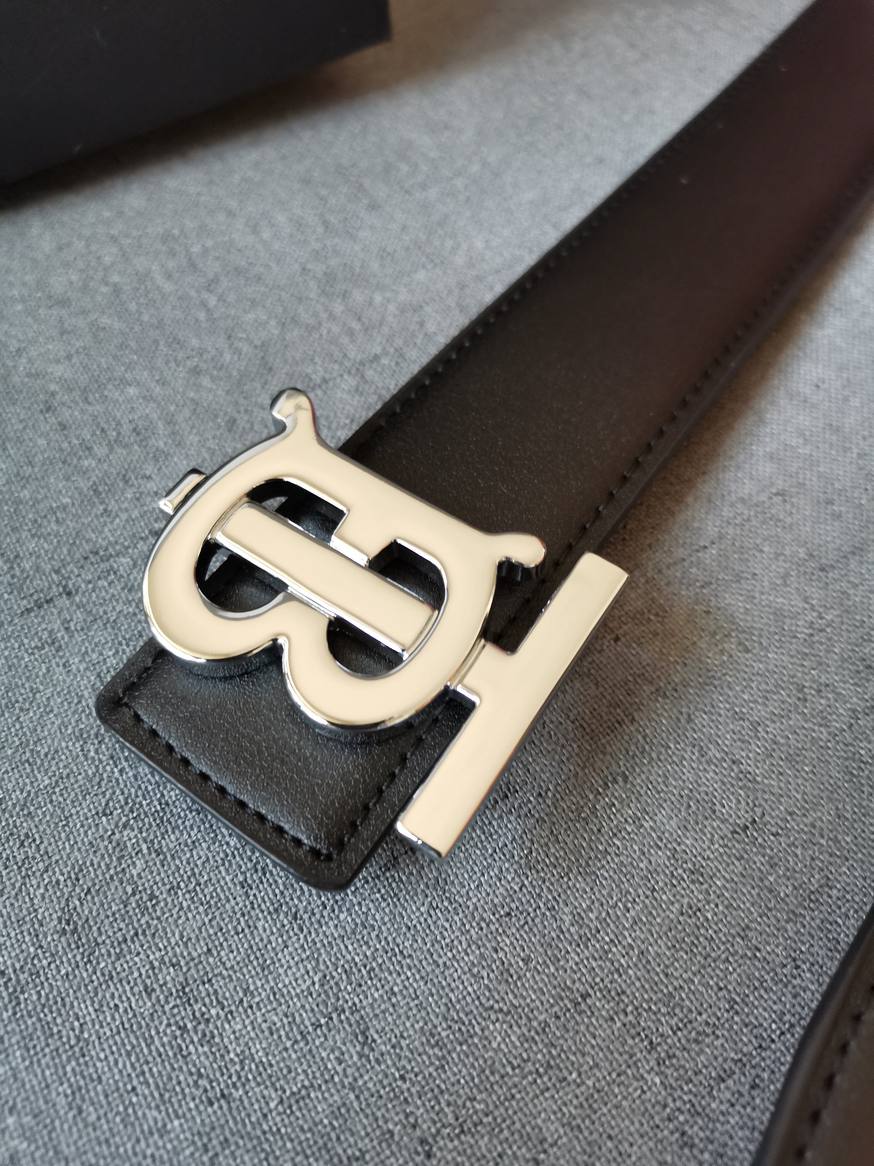 Burberry belt