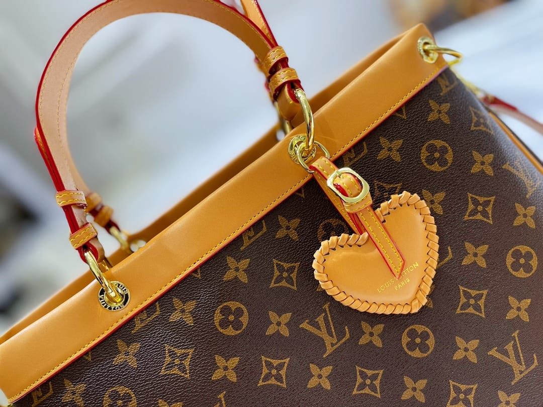 Louis Vuitton Tote Handbag Set