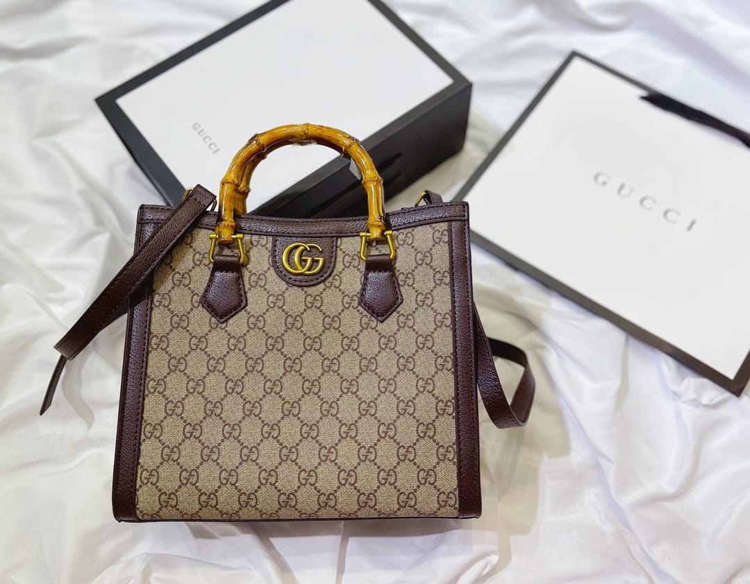 Gucci Diana  Tote Handbag Sets