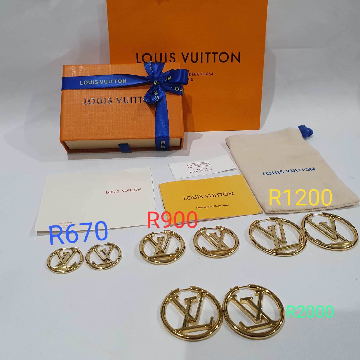 Louis Vuitton Hoop earrings