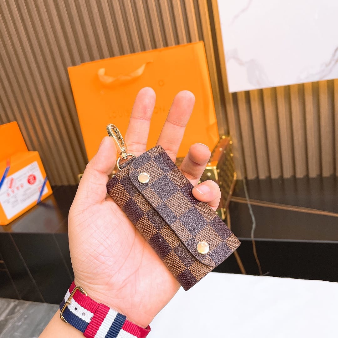 Louis Vuitton flask , Wallet and key holder set