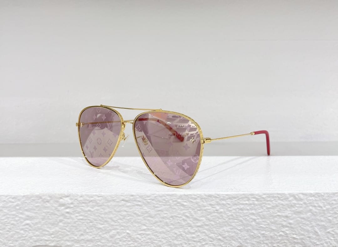 Louis Vuitton Pilot Sunglasses