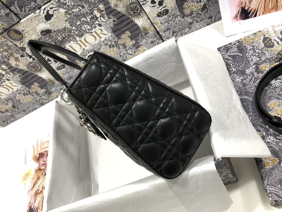 Christian Dior Medium Lady Dior Handbag ( Lushentic Version )