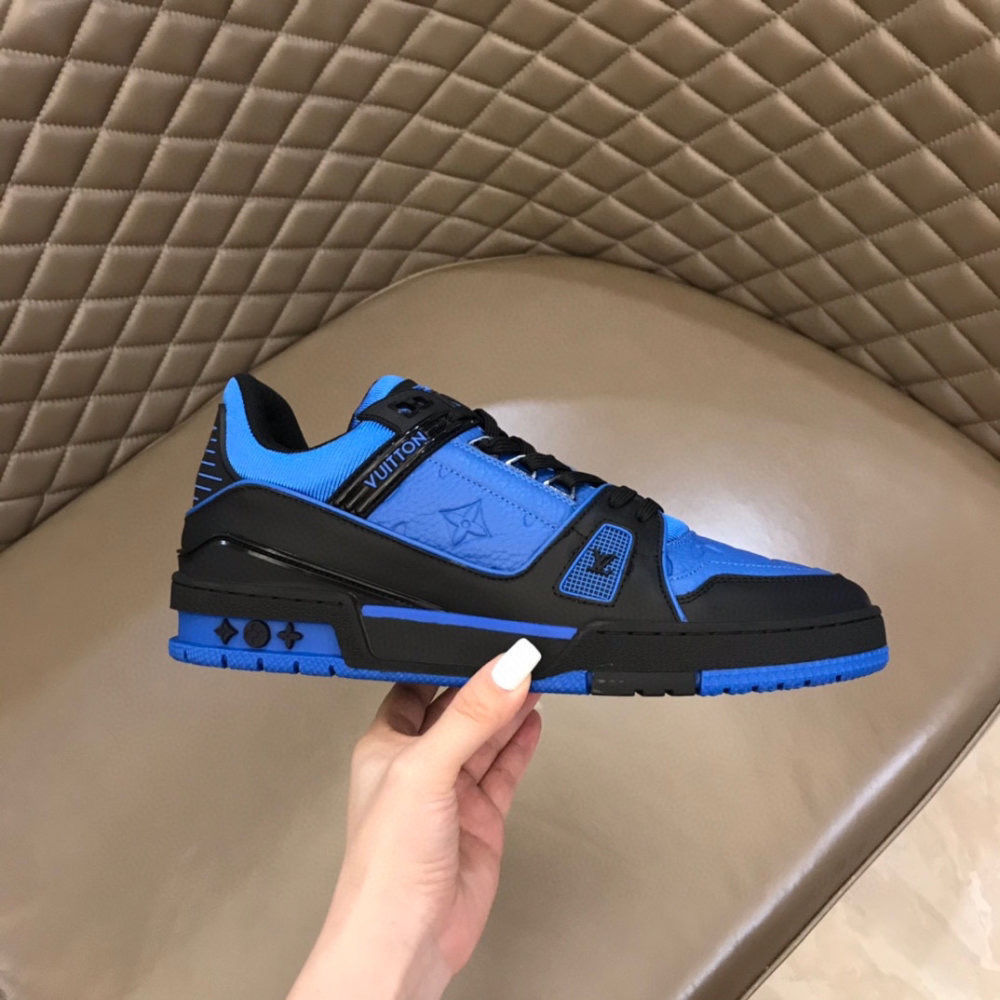 Louis Vuitton  Sneakers