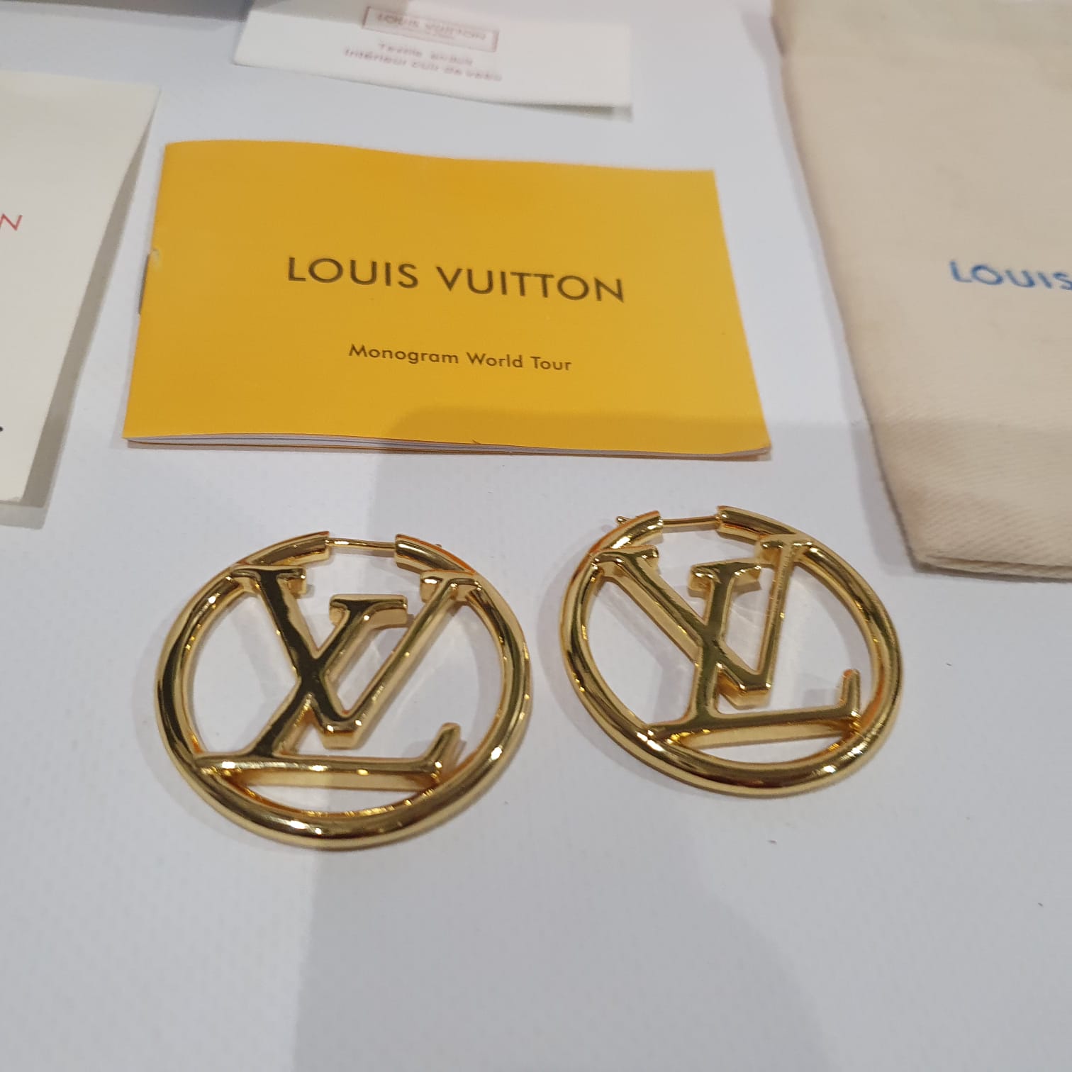 Louis Vuitton Hoop earrings