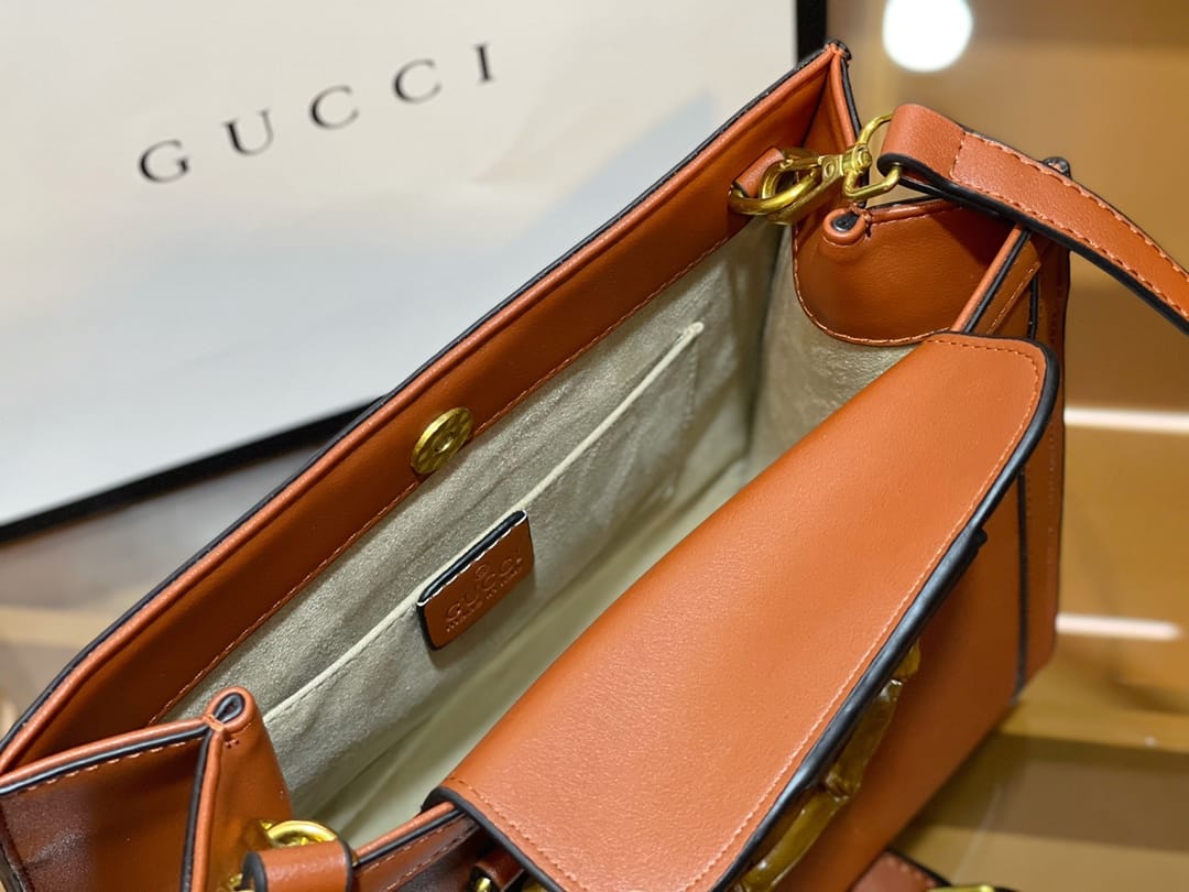 Gucci Diana  Tote Handbag Sets