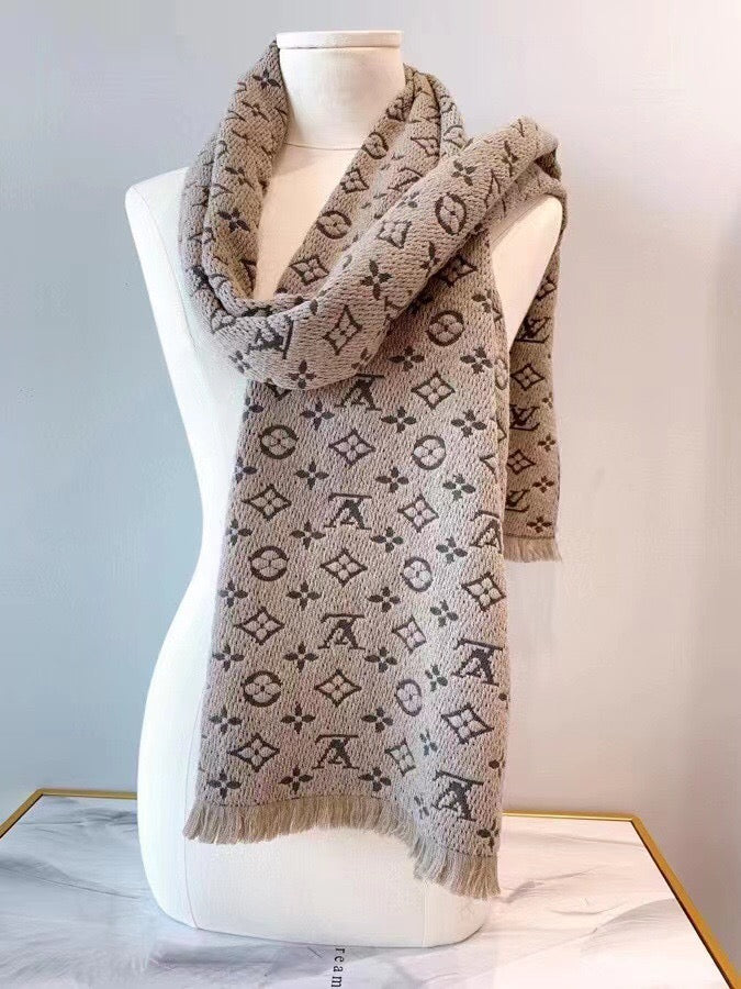 Louis Vuitton scalf