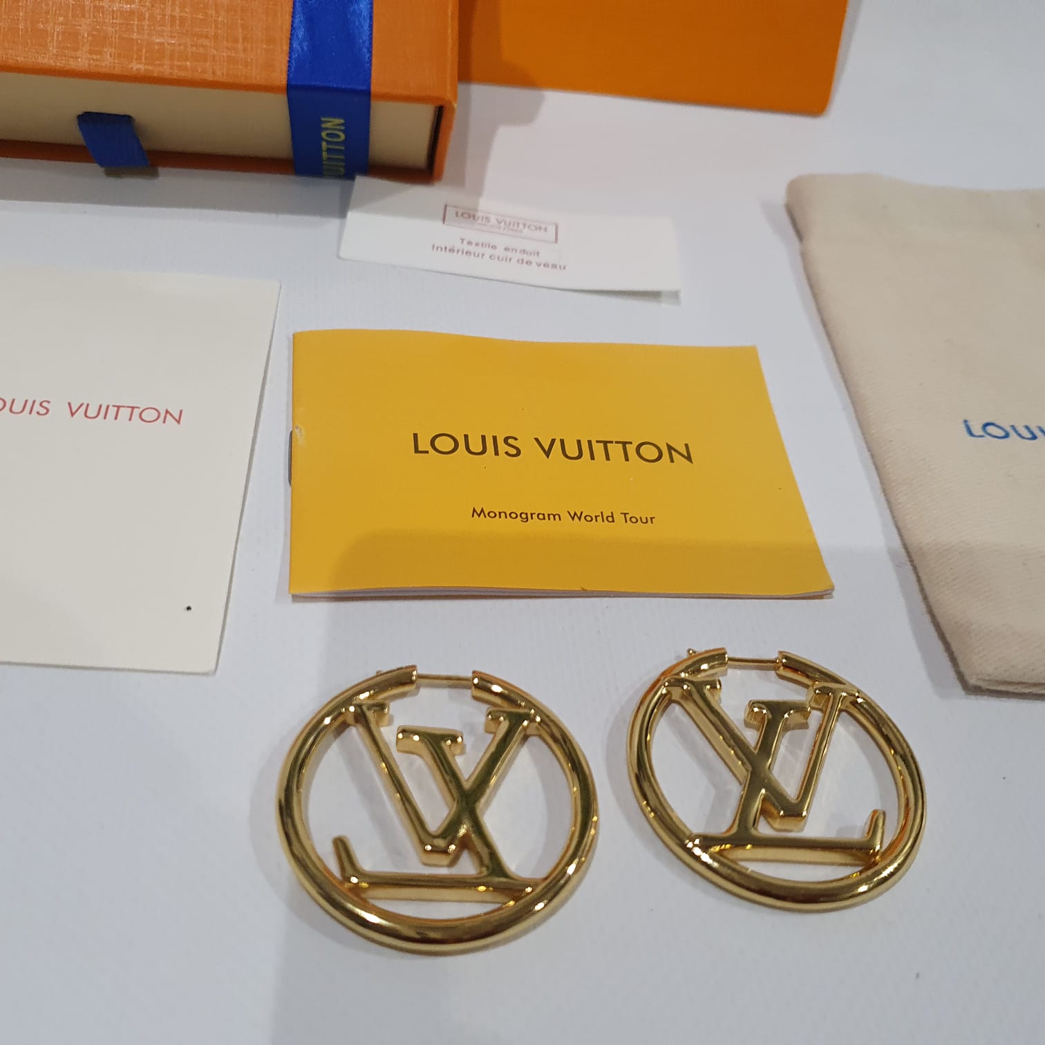 Louis Vuitton Hoop earrings