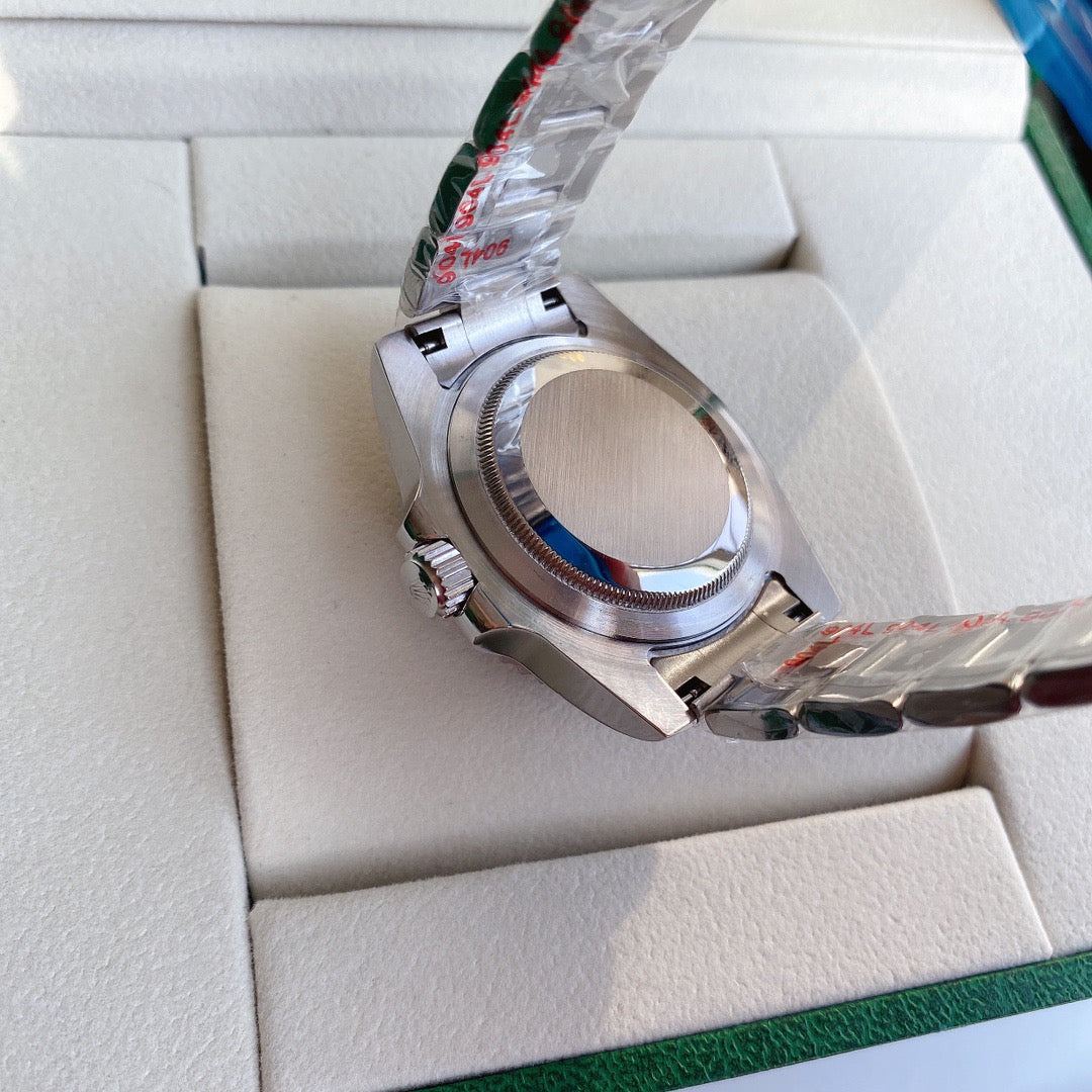 Rolex Submariner Green index dial Oyster - 39mm