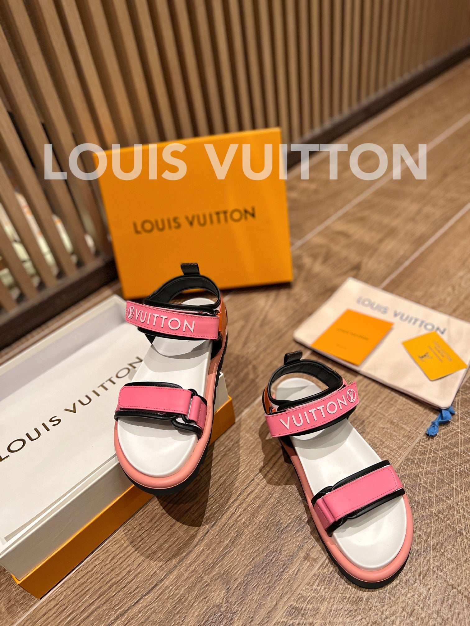 Louis Vuitton Unisex Pool Pillow Flat Comfort Sandal