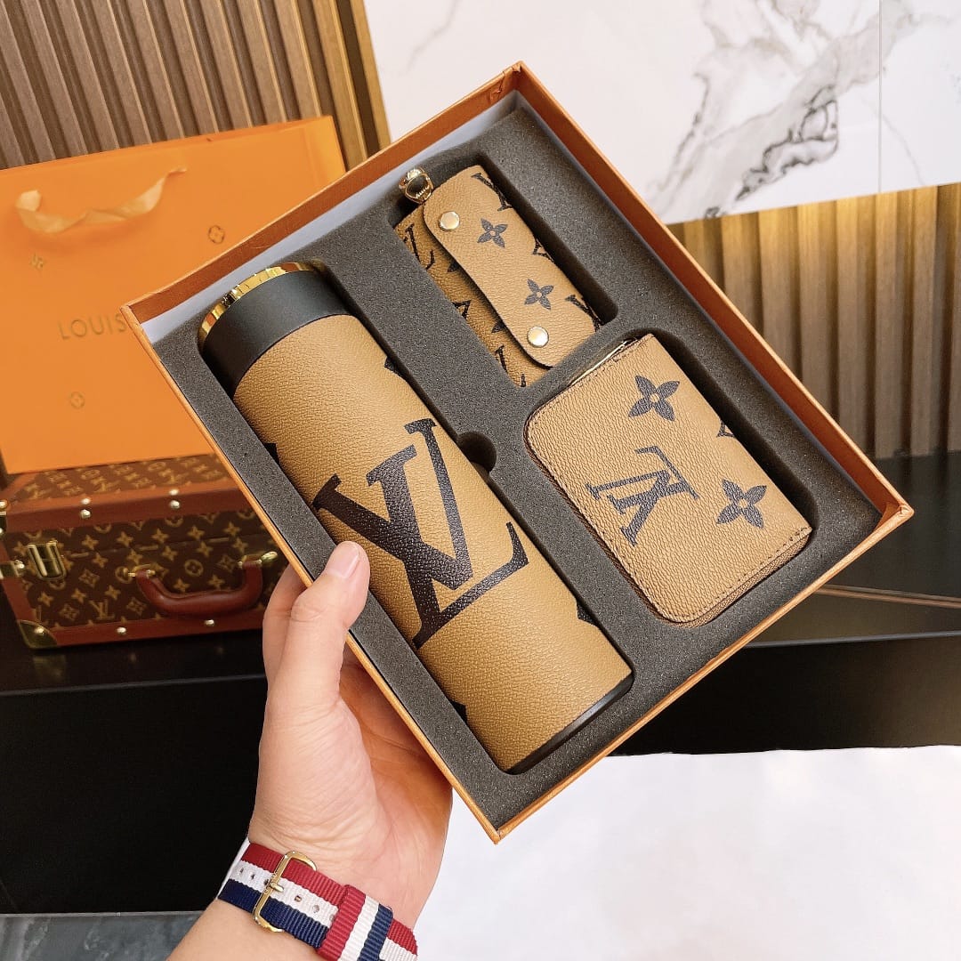 Louis Vuitton flask , Wallet and key holder set