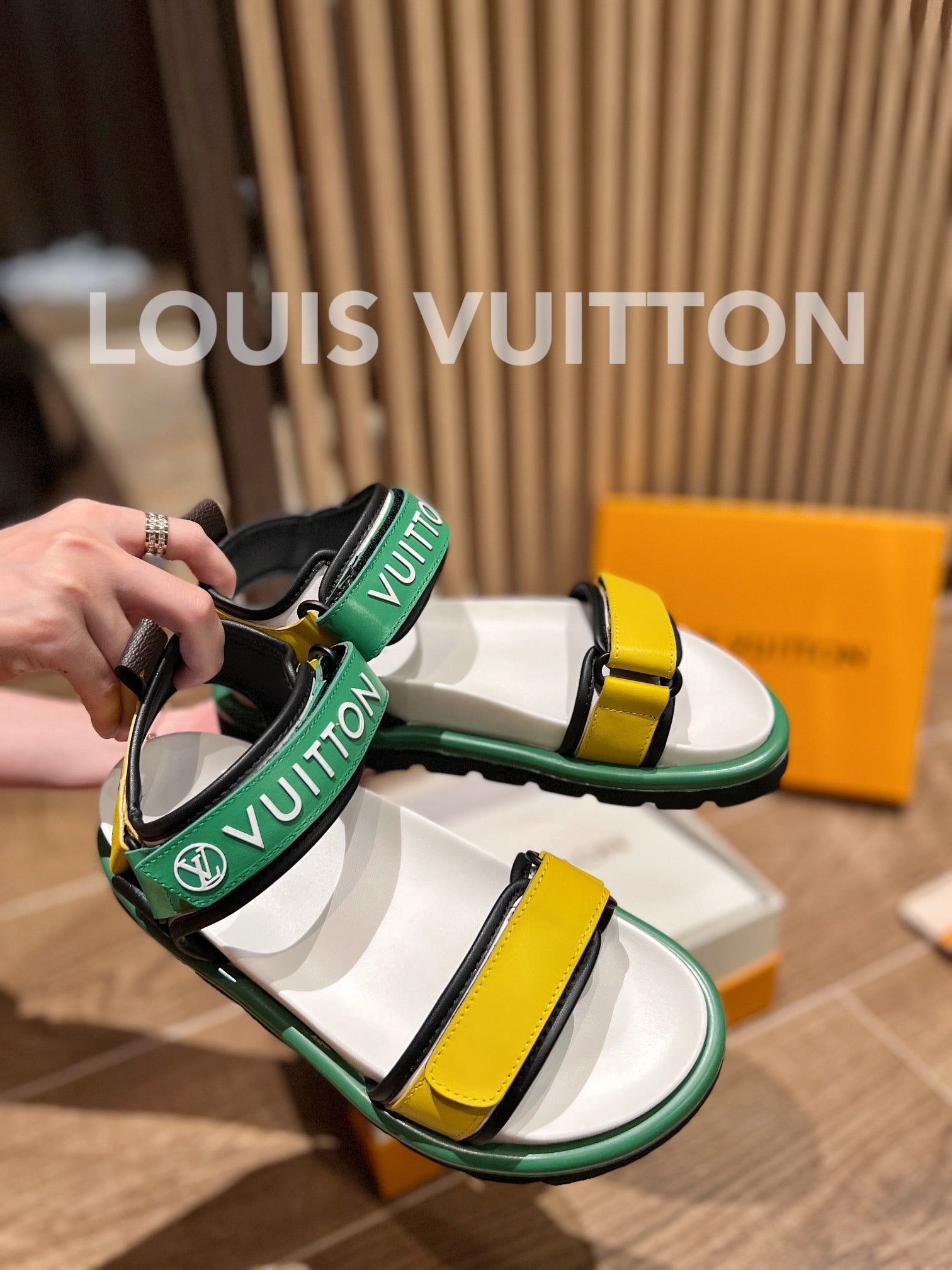 Louis Vuitton Unisex Pool Pillow Flat Comfort Sandal