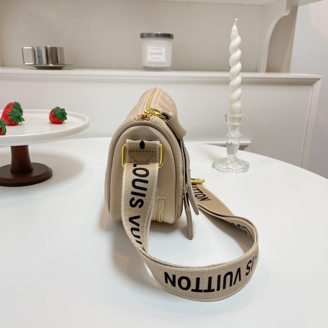 Louis Vuitton Handbag.