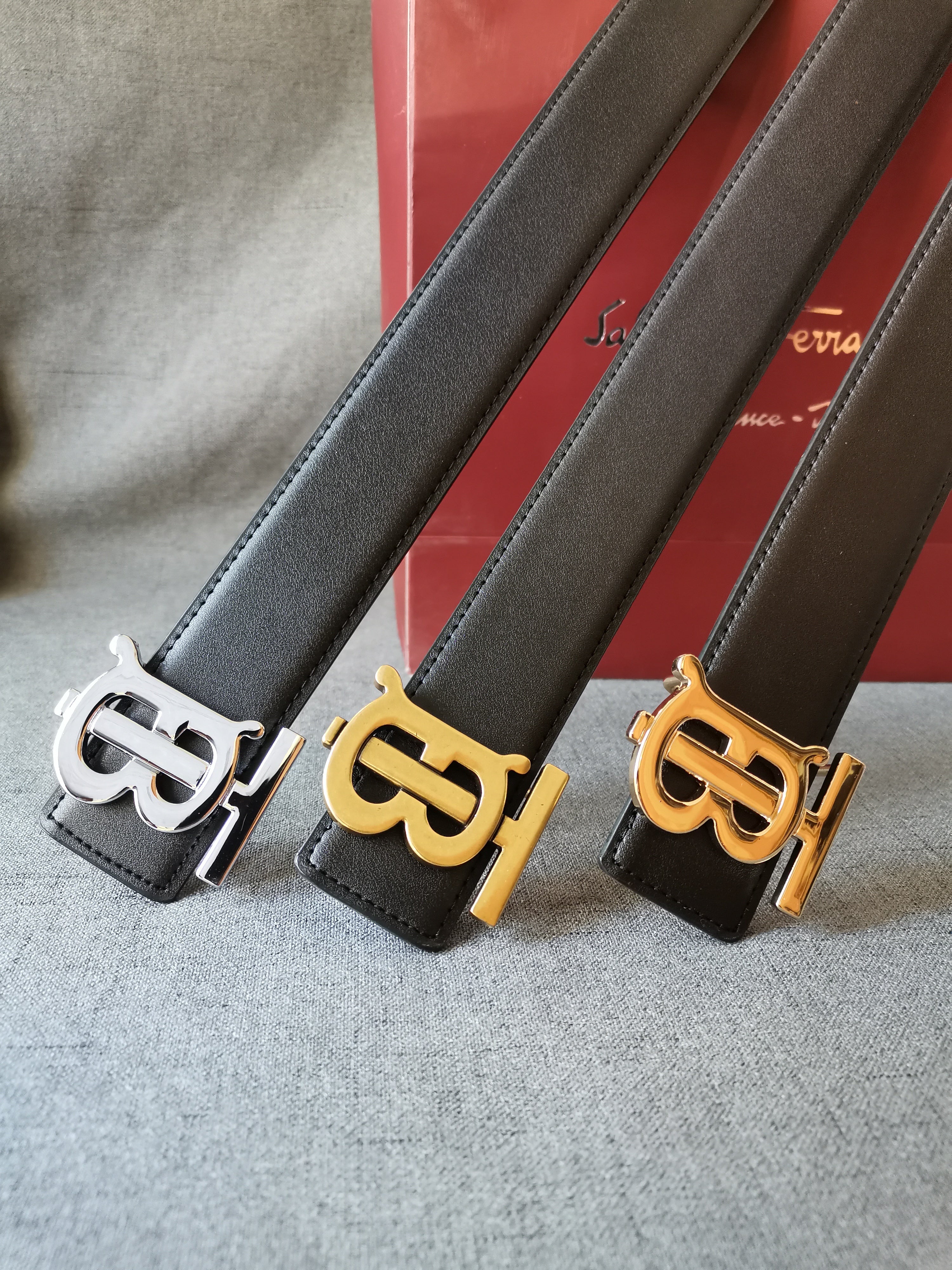 Burberry belt