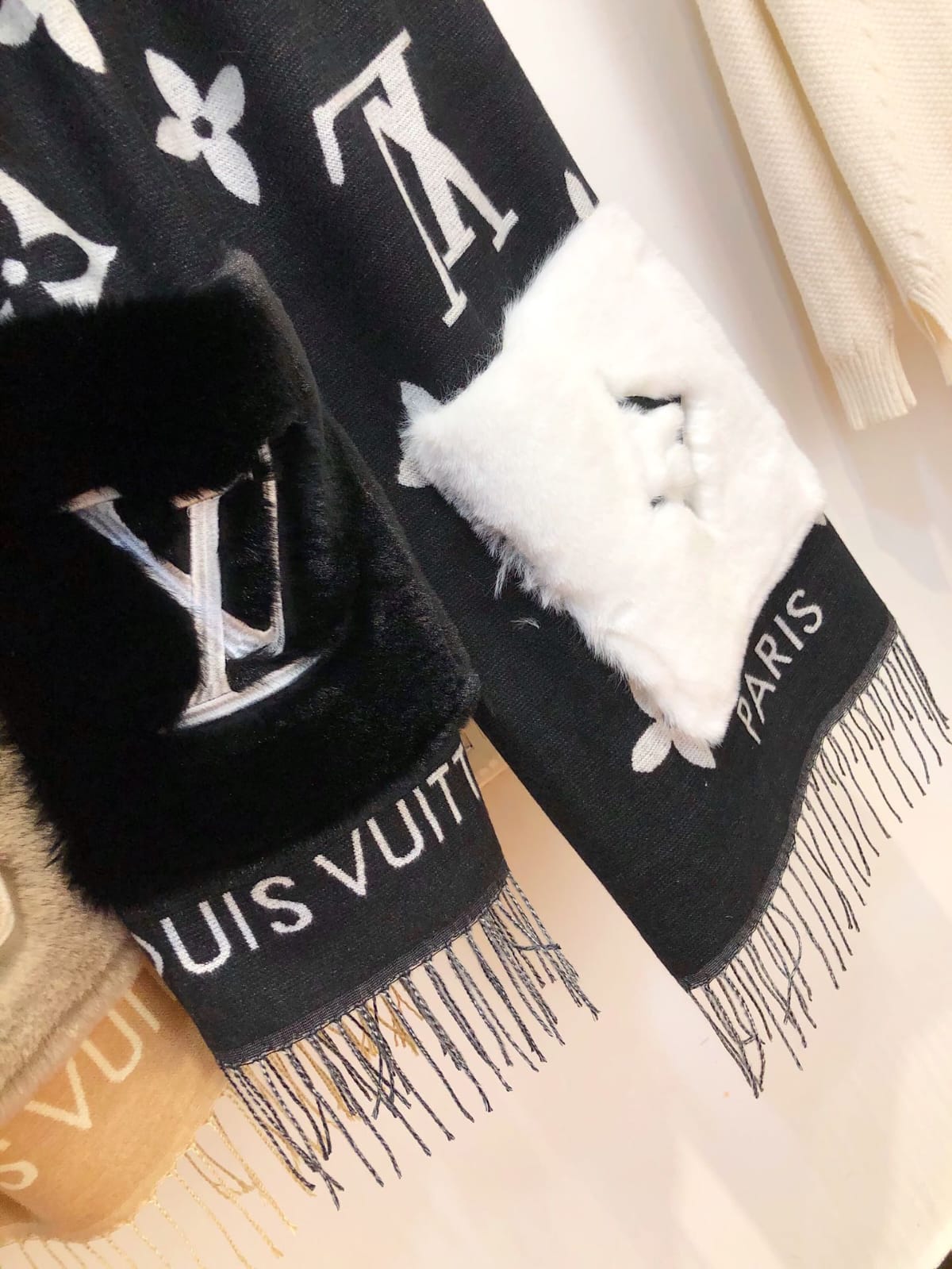 Louis Vuitton Scarf