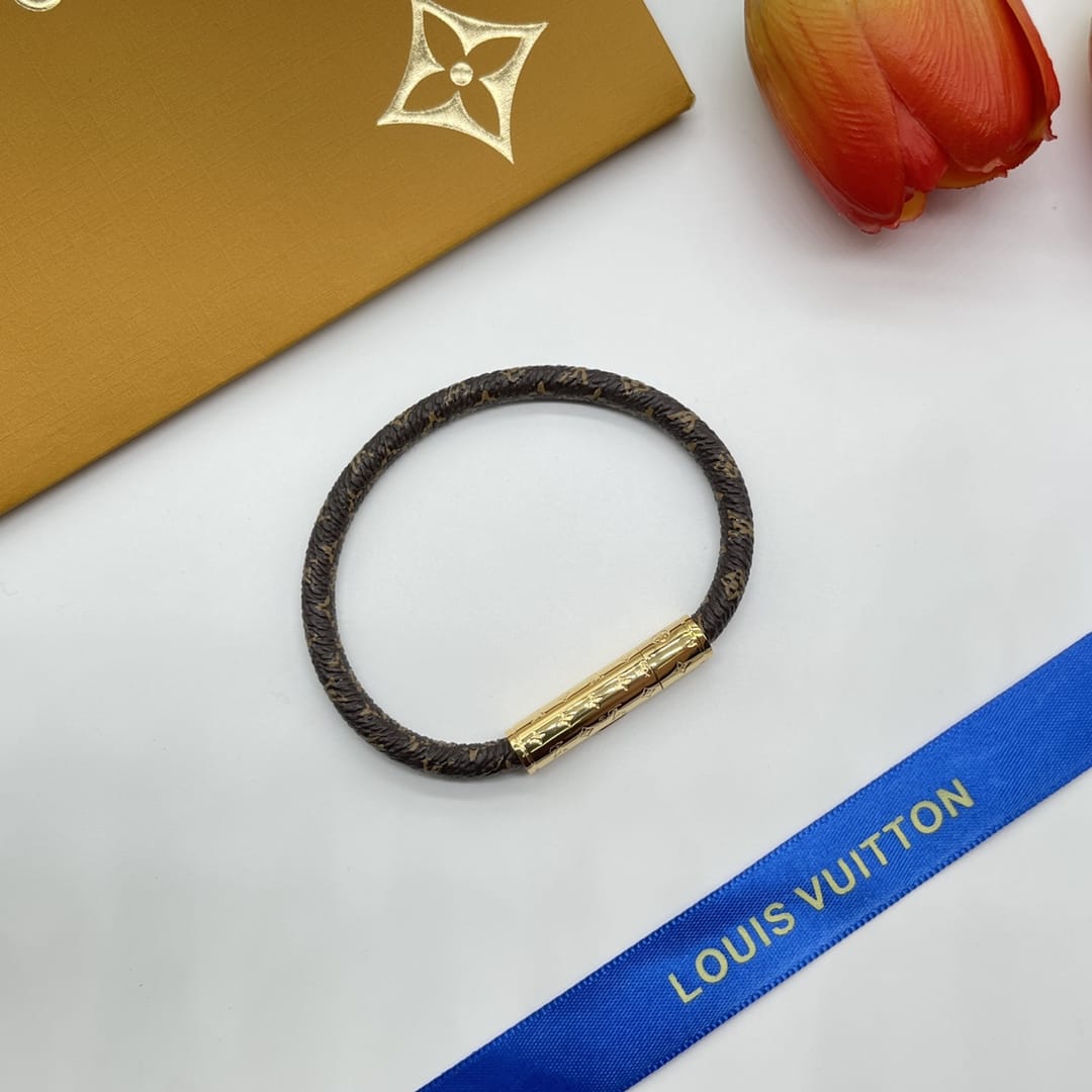Louis Vuitton  keep it Confidential  Monogram Bracelet