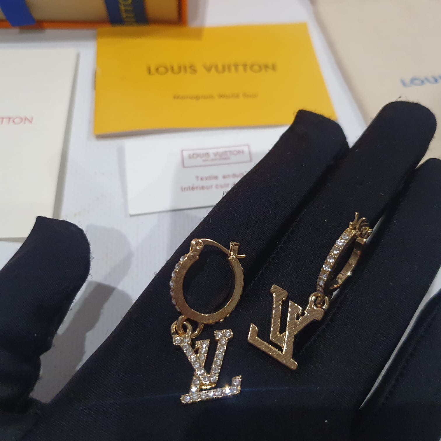 Louis Vuitton Earrings.