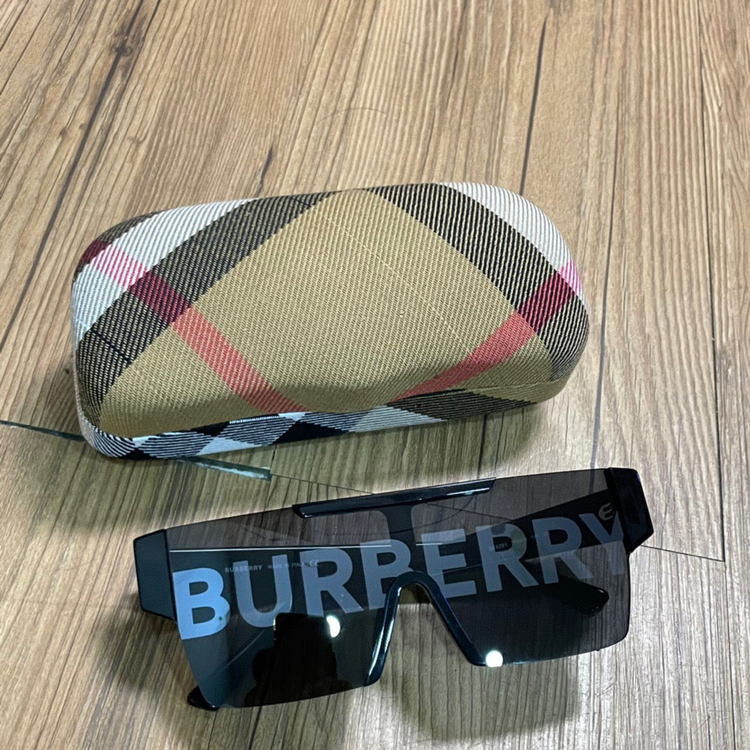 Burberry sunglasses