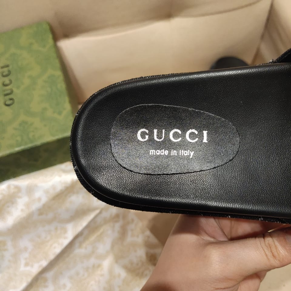 Gucci  Women's platform Slide Sandals