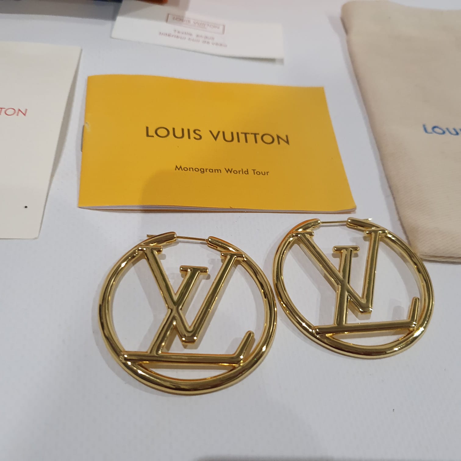 Louis Vuitton Hoop earrings