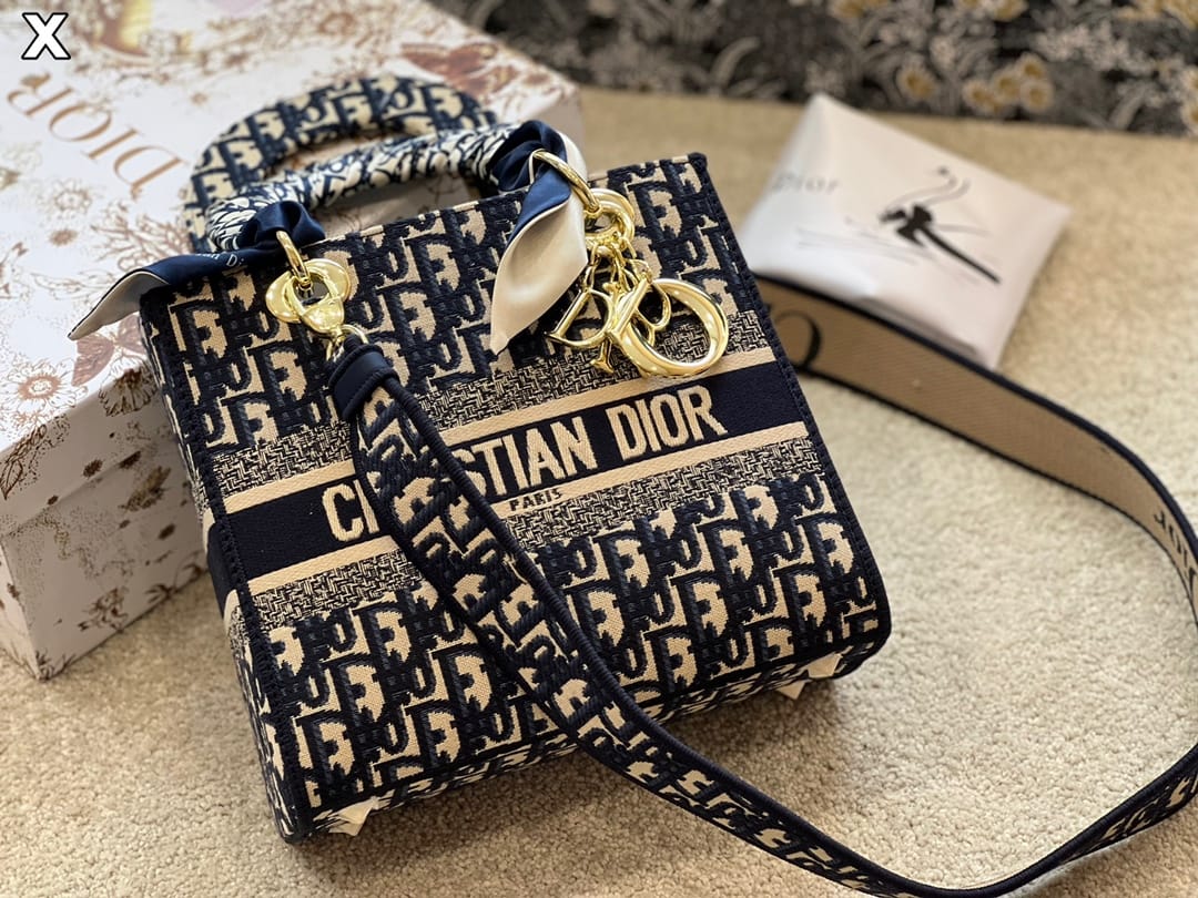 Christian Dior Lady Dior Medium Handbag