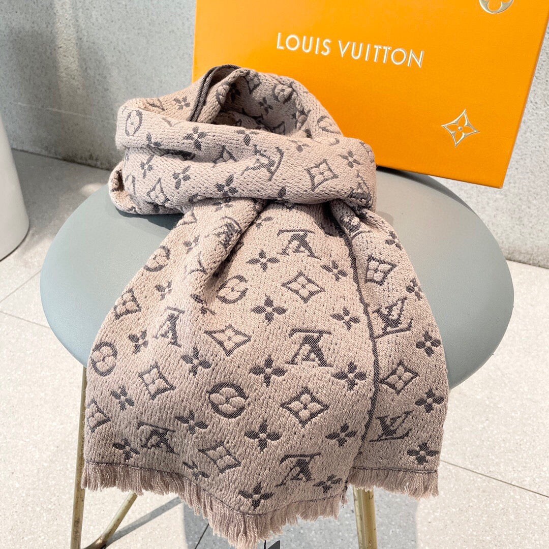 Louis Vuitton scalf