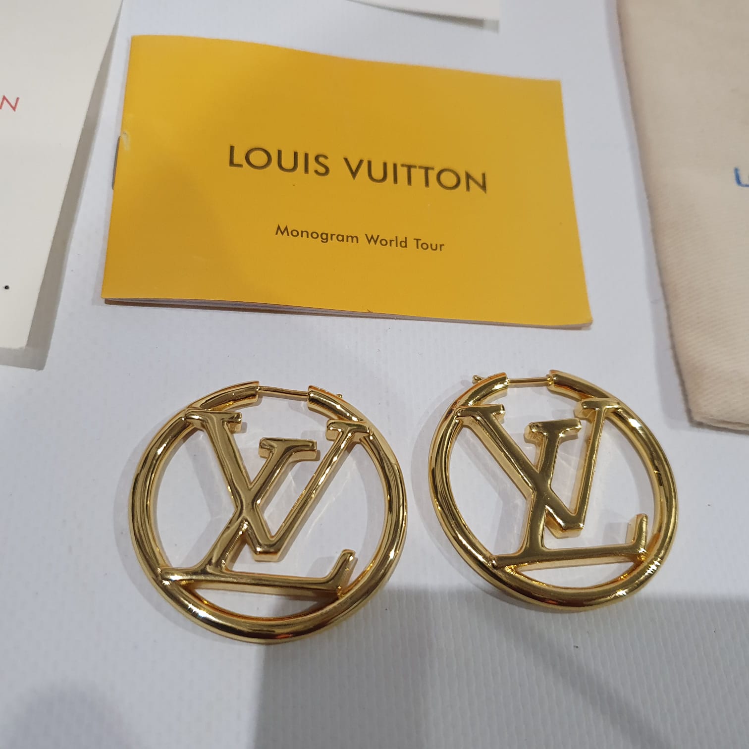 Louis Vuitton Hoop earrings