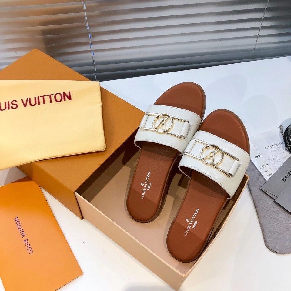 Louis Vuitton Lock it Flat Mule Sandals - ملابس تركية جملة