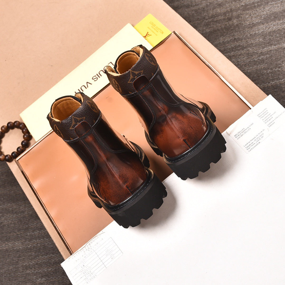 Louis Vuitton ankle shoes boots