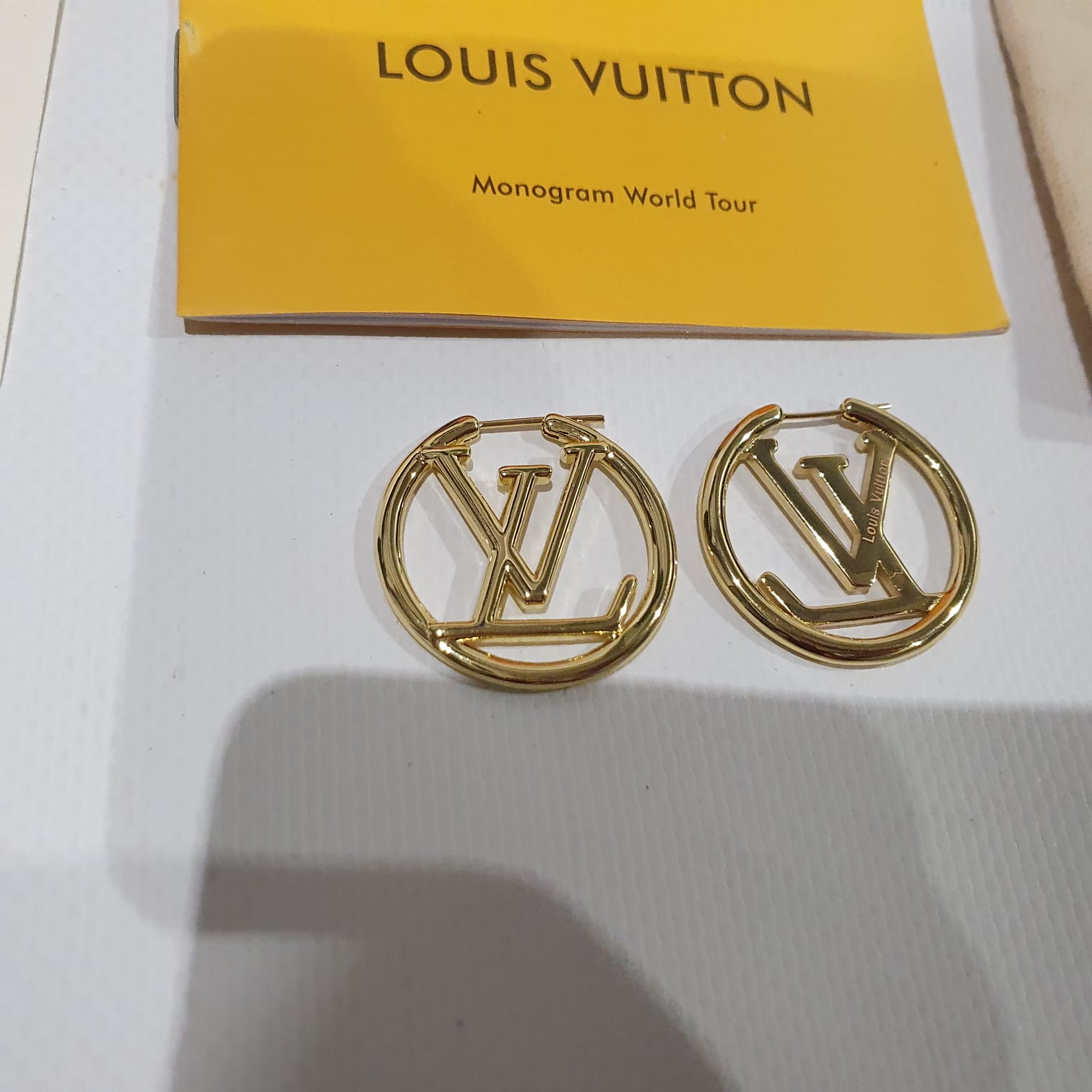 Louis Vuitton Hoop earrings