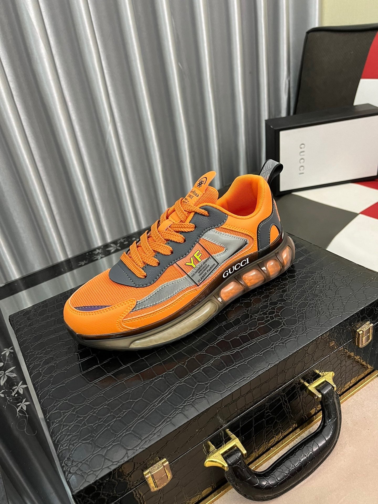 Gucci sneaker