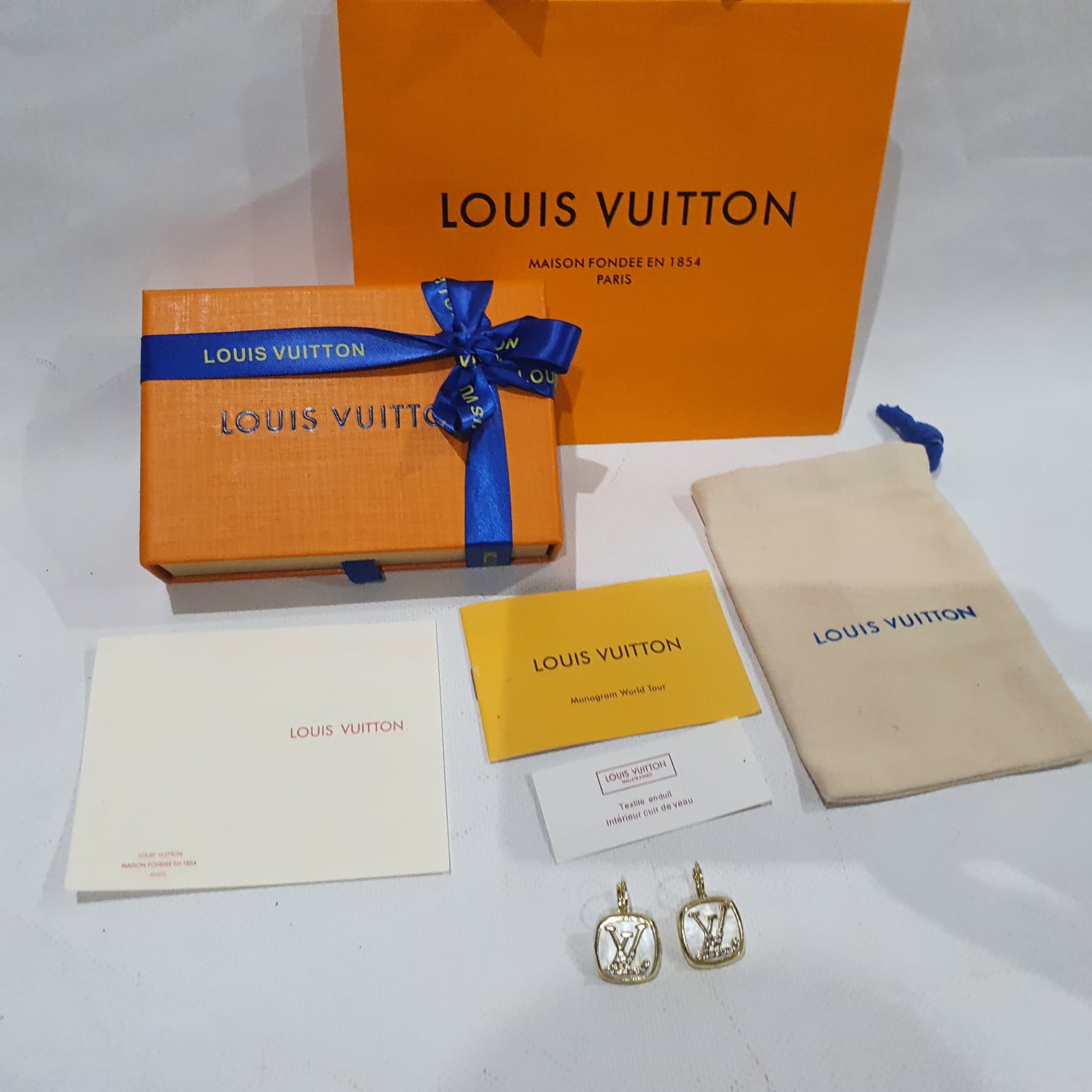 Louis Vuitton Earrings.