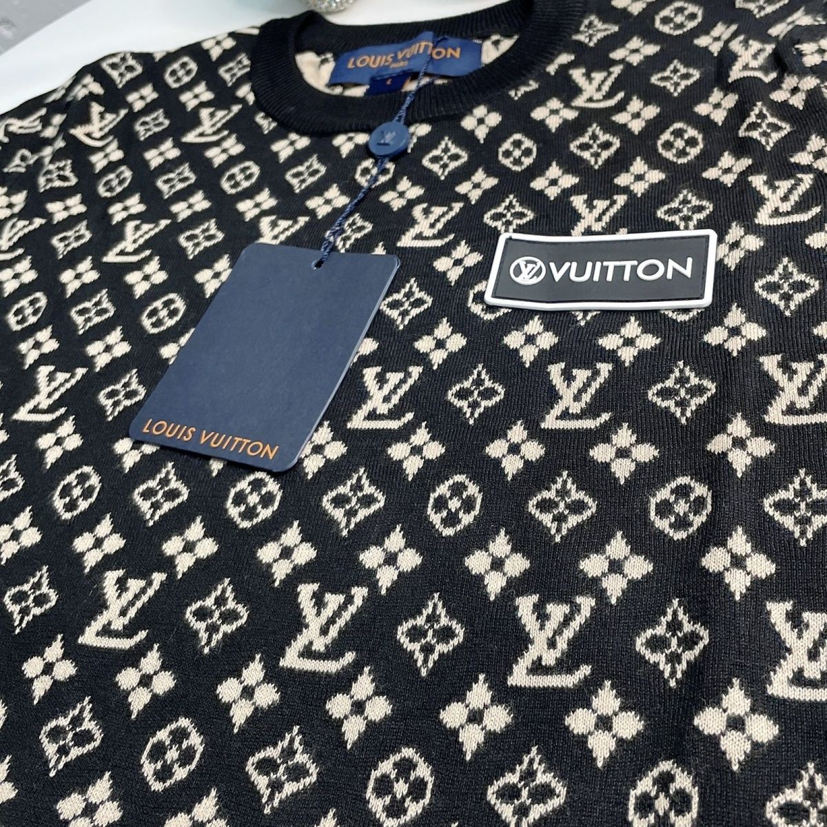 Louis Vuitton knitted/woolen top t shirt