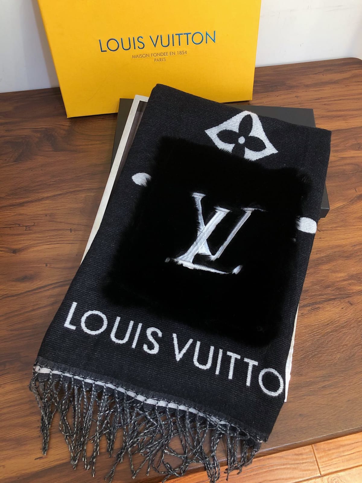 Louis Vuitton Scarf