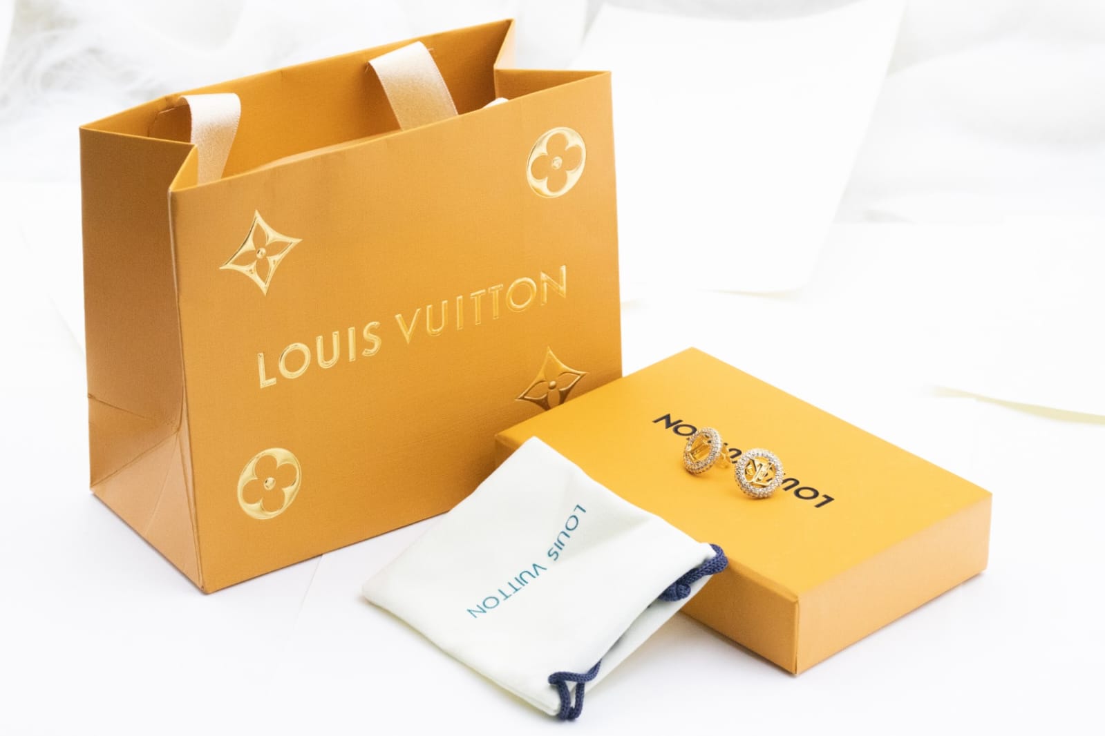 Louis Vuitton  Louise By Night Collect Soo Earrings, Necklace, Bracelet