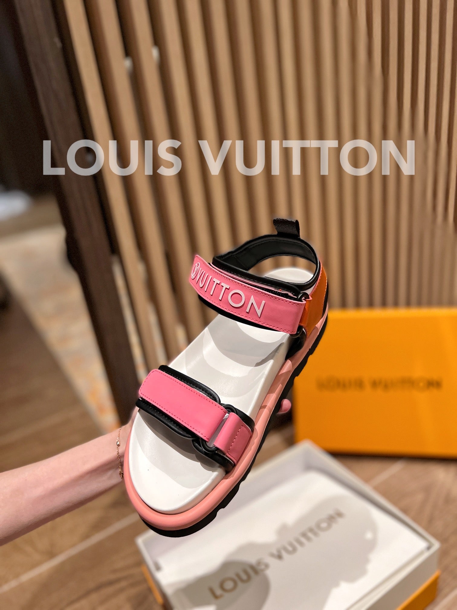 Louis Vuitton Unisex Pool Pillow Flat Comfort Sandal