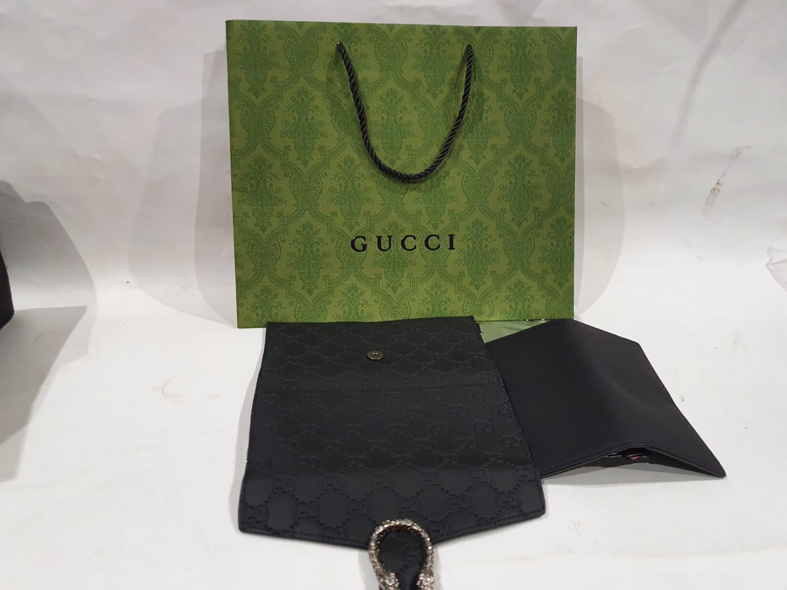 Gucci 2in1 Wallet (With a Card Holder )