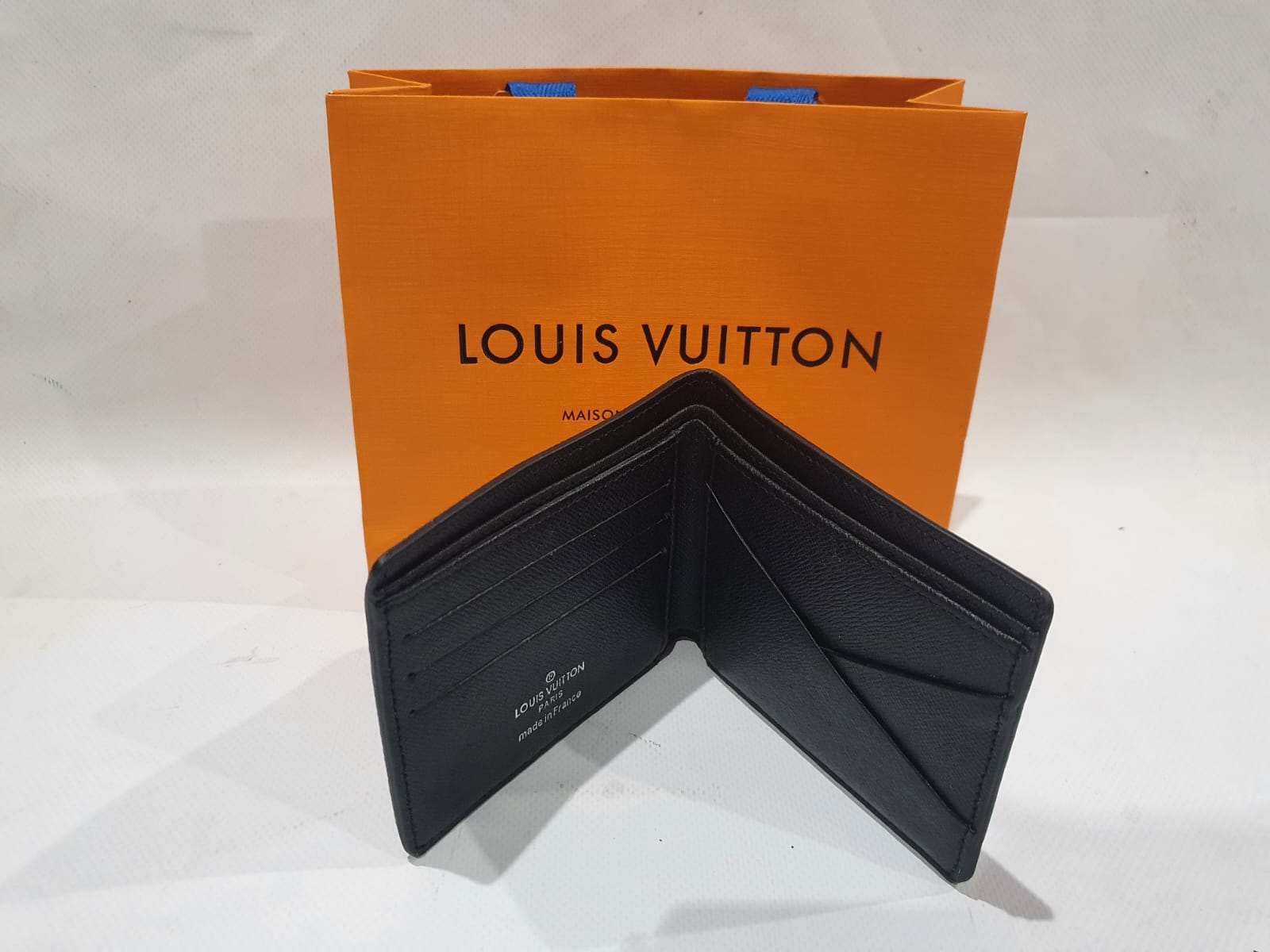 Louis Vuitton Wallet (Men)