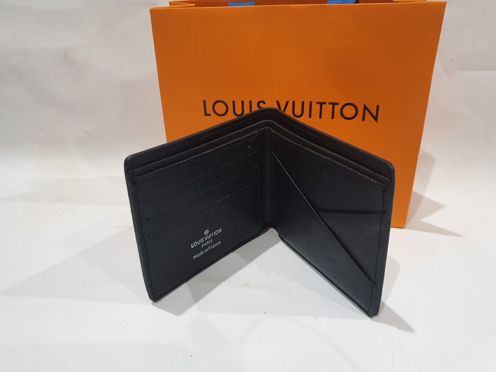 Louis Vuitton Wallet (Men)