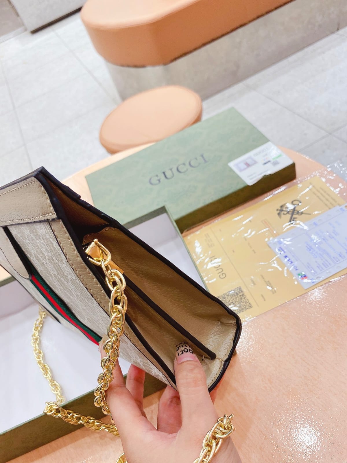 Gucci Canvas  Supreme  (Crossbody Shoulder) Handbag