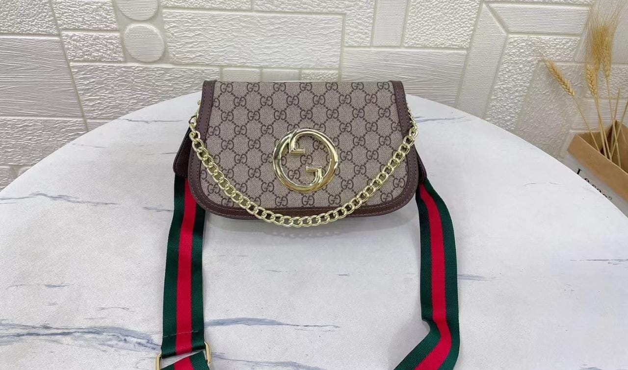 Gucci Blondie Medium in Beige and Ebony Supreme ( shoulder /crossbody ) Handbag