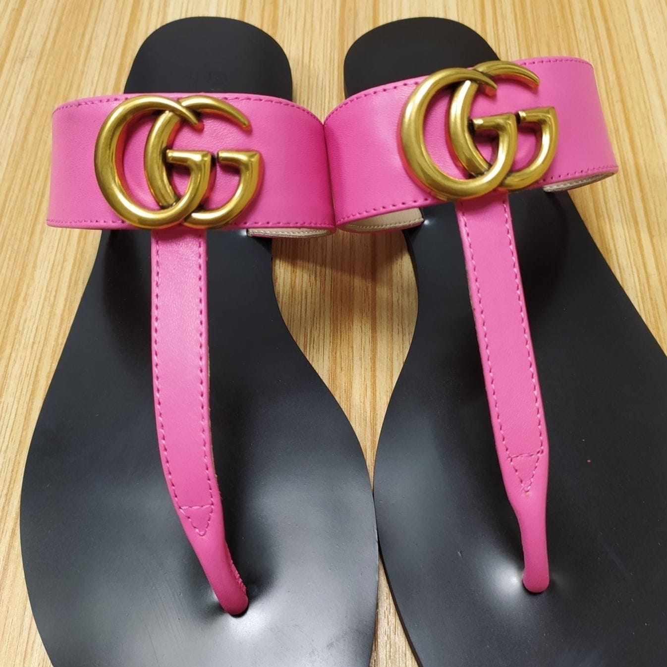 Gucci Thong Sandals /Slides /flip flops