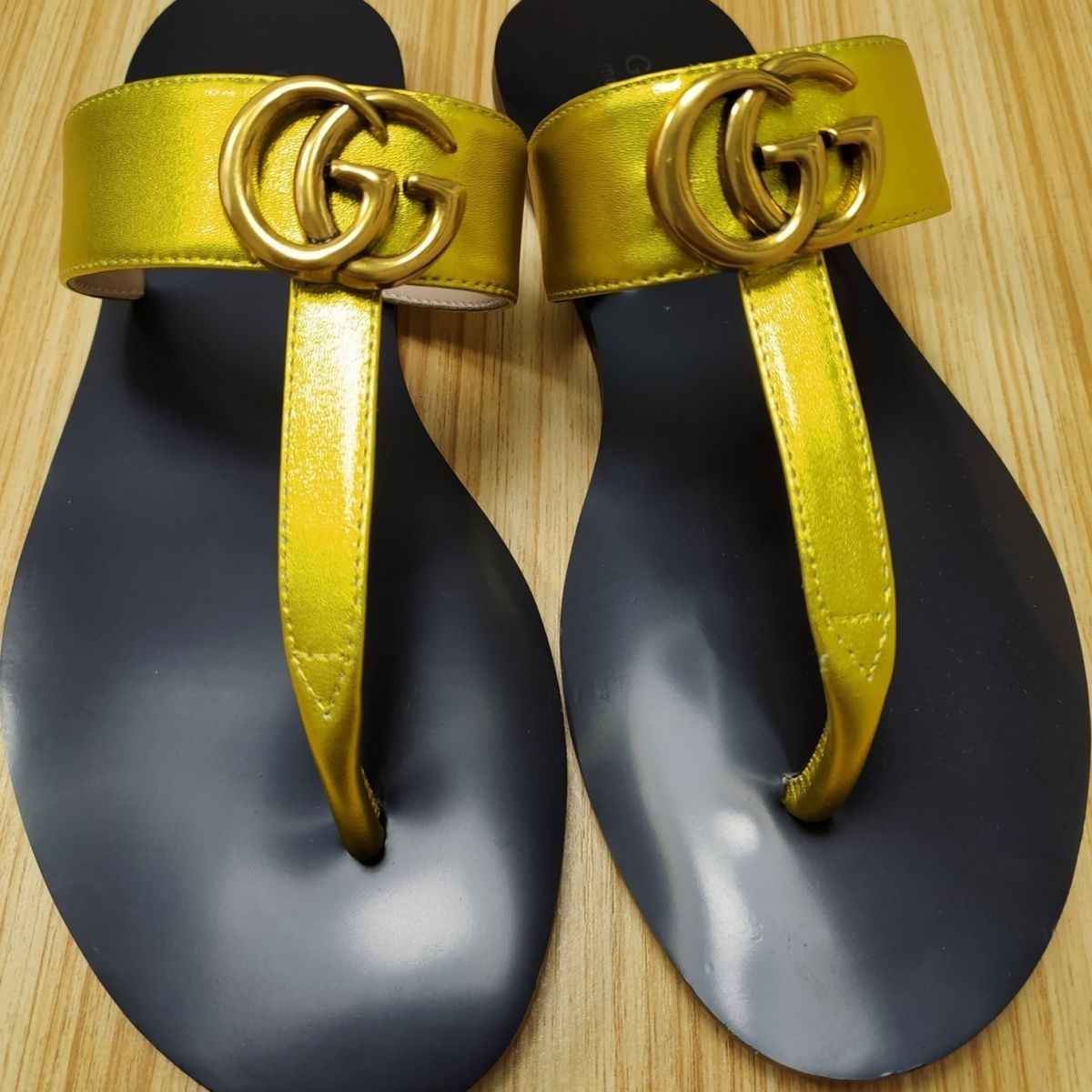 Gucci Thong Sandals /Slides /flip flops