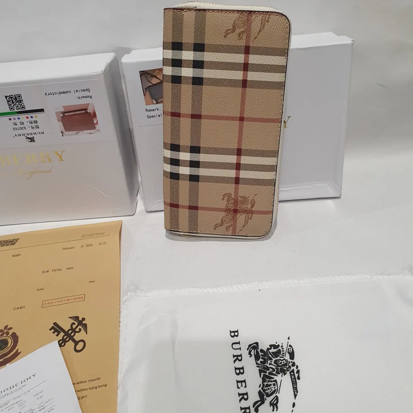 Burberry Wallet/Purse