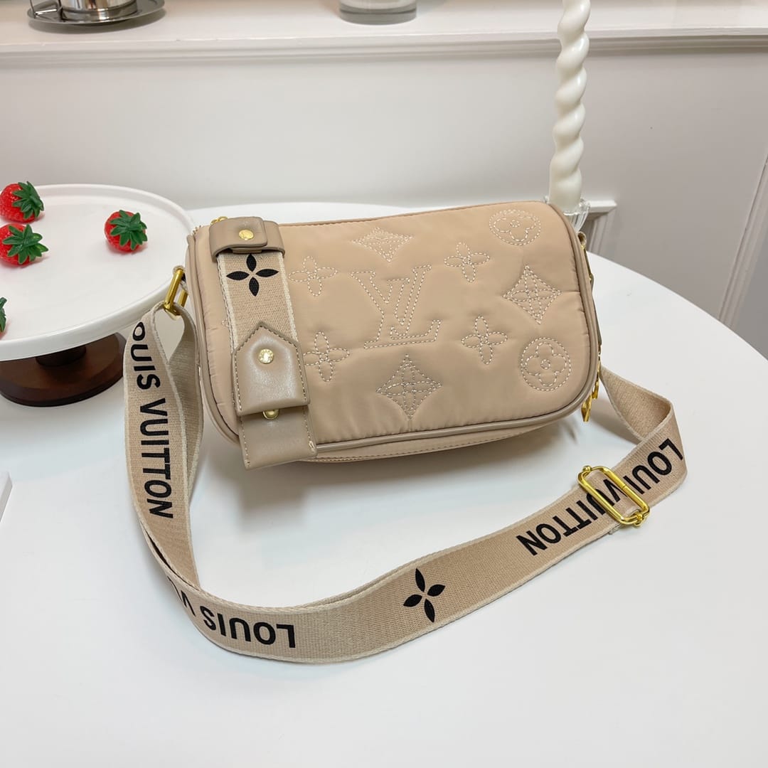 Louis Vuitton Handbag.