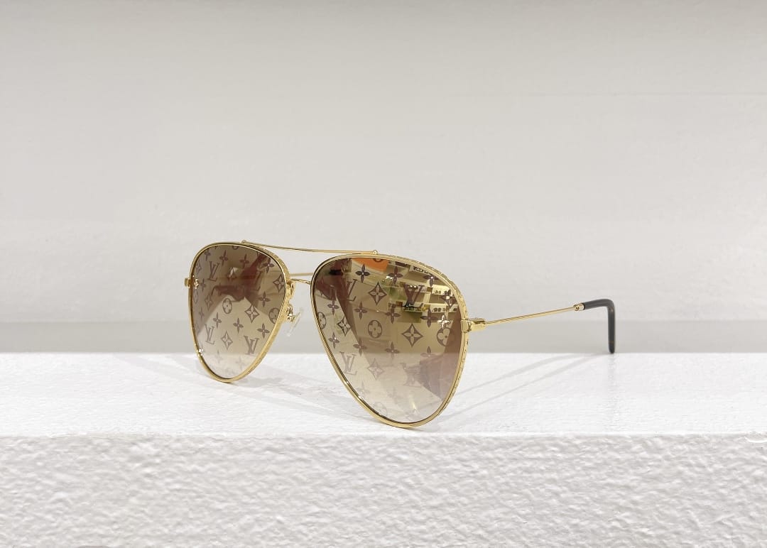 Louis Vuitton Pilot Sunglasses